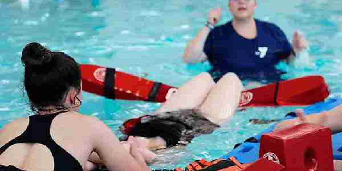 Lifeguard Course: Essential Skills and Techniques Explained